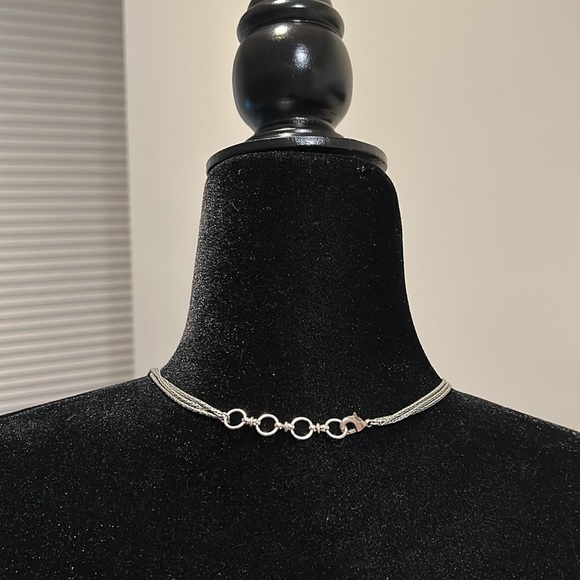 Silver statement necklace - Picture 4 of 6